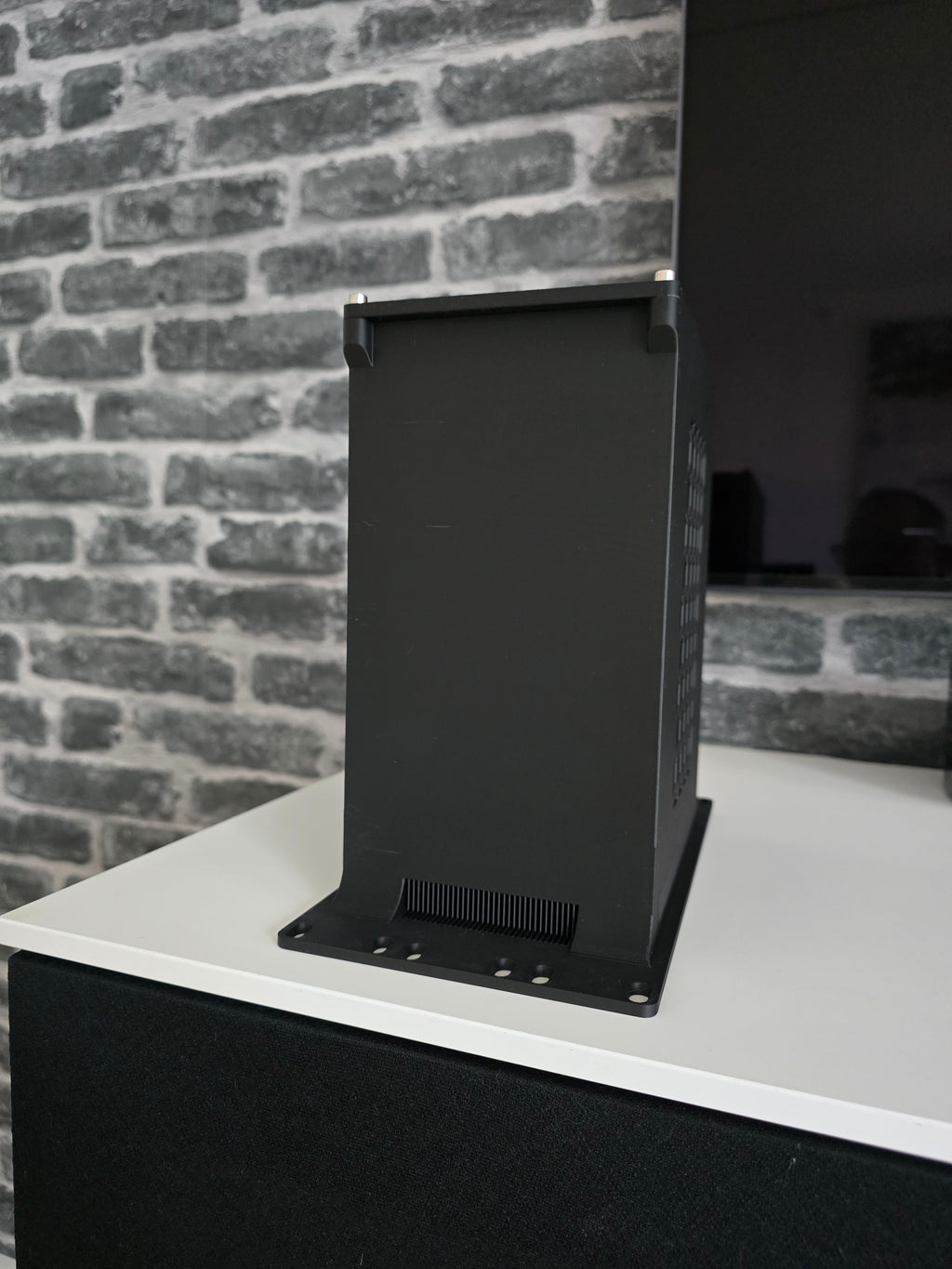 Synology ds224+ 10" Rackmount