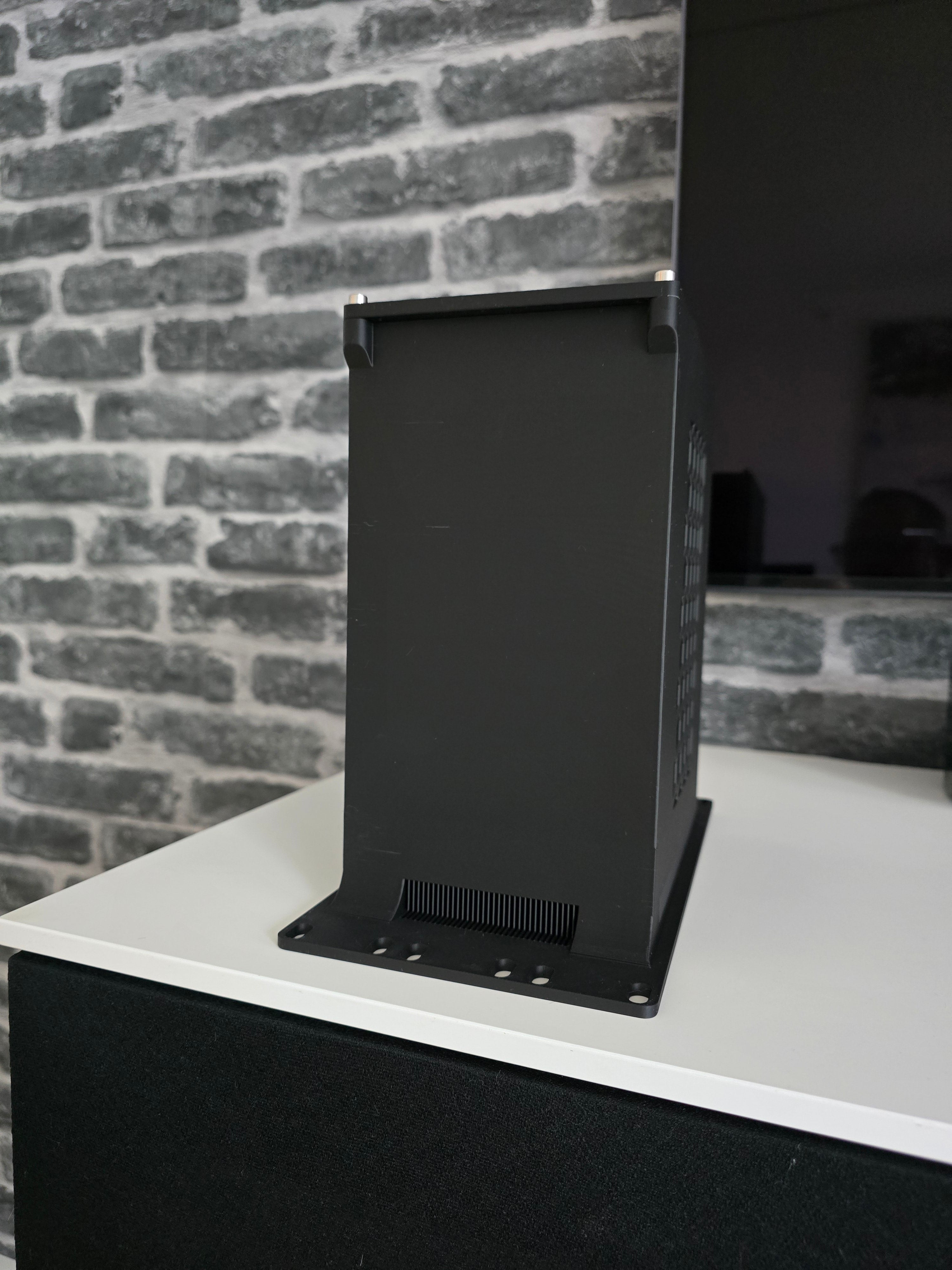 Synology ds224+ 10" Rackmount