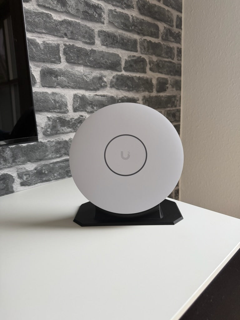 Ubiquiti Unifi U7 Pro XG Desktop Stand