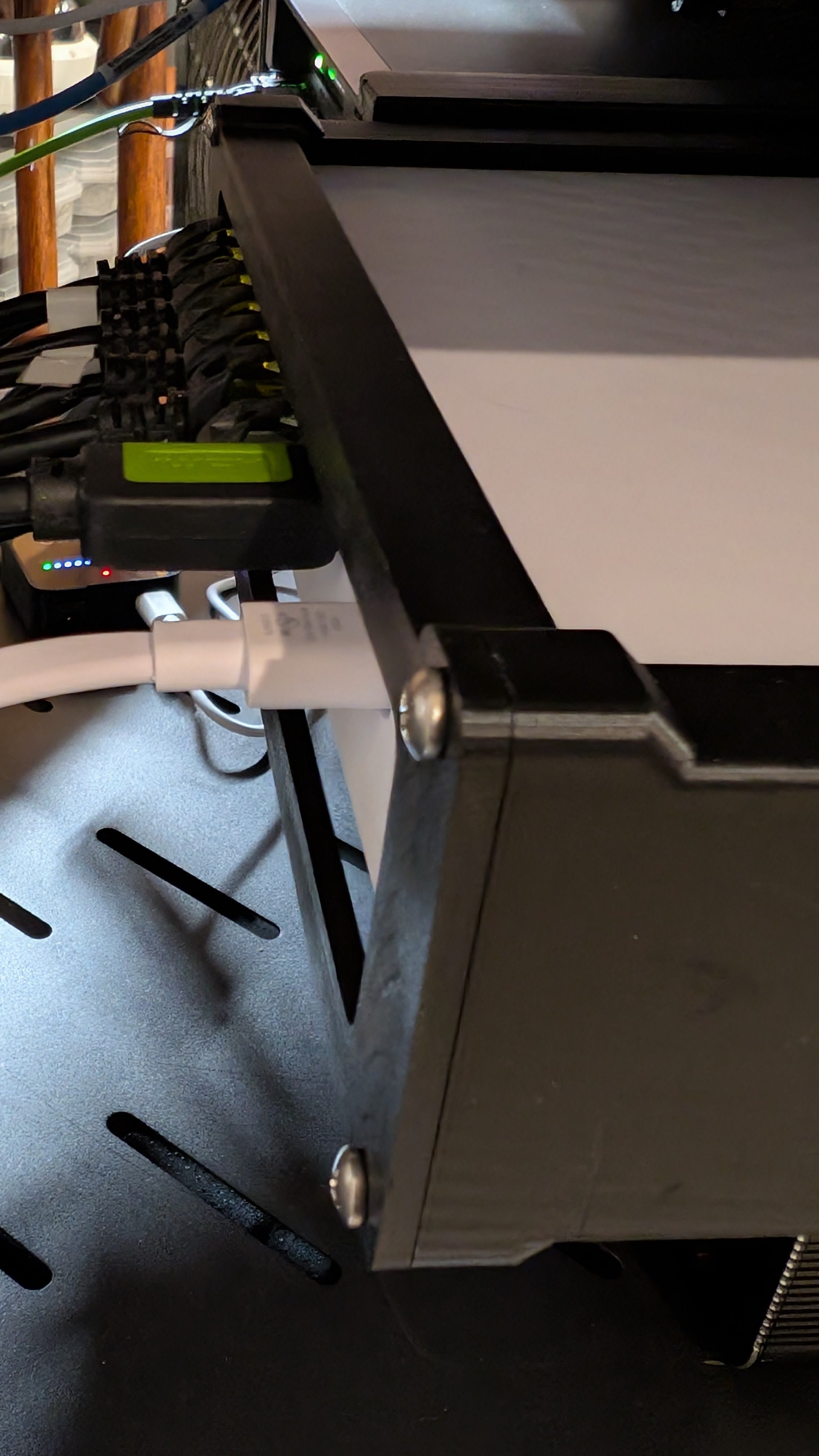 Ubiquiti Unifi Network Video Recorder Instant 19" Rackmount