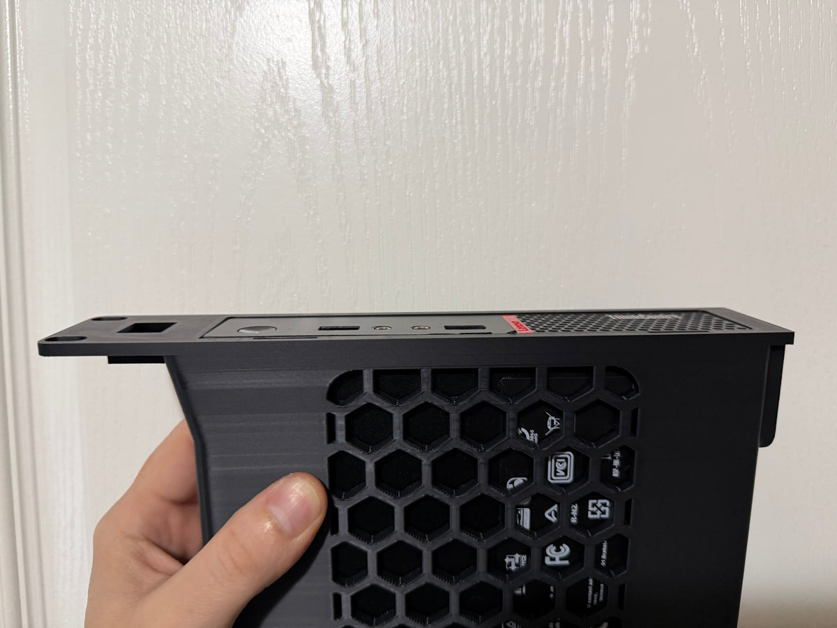 Lenovo ThinkCentre Tiny M715q 10-Inch Rackmount