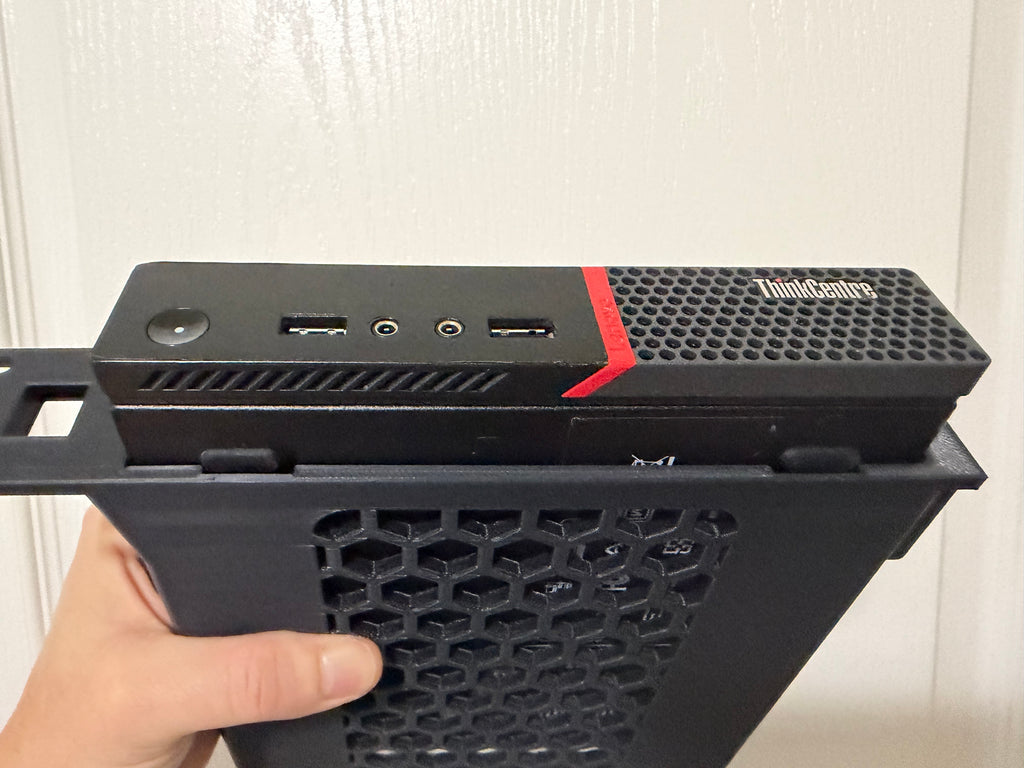 Lenovo ThinkCentre Tiny M715q 10-Inch Rackmount