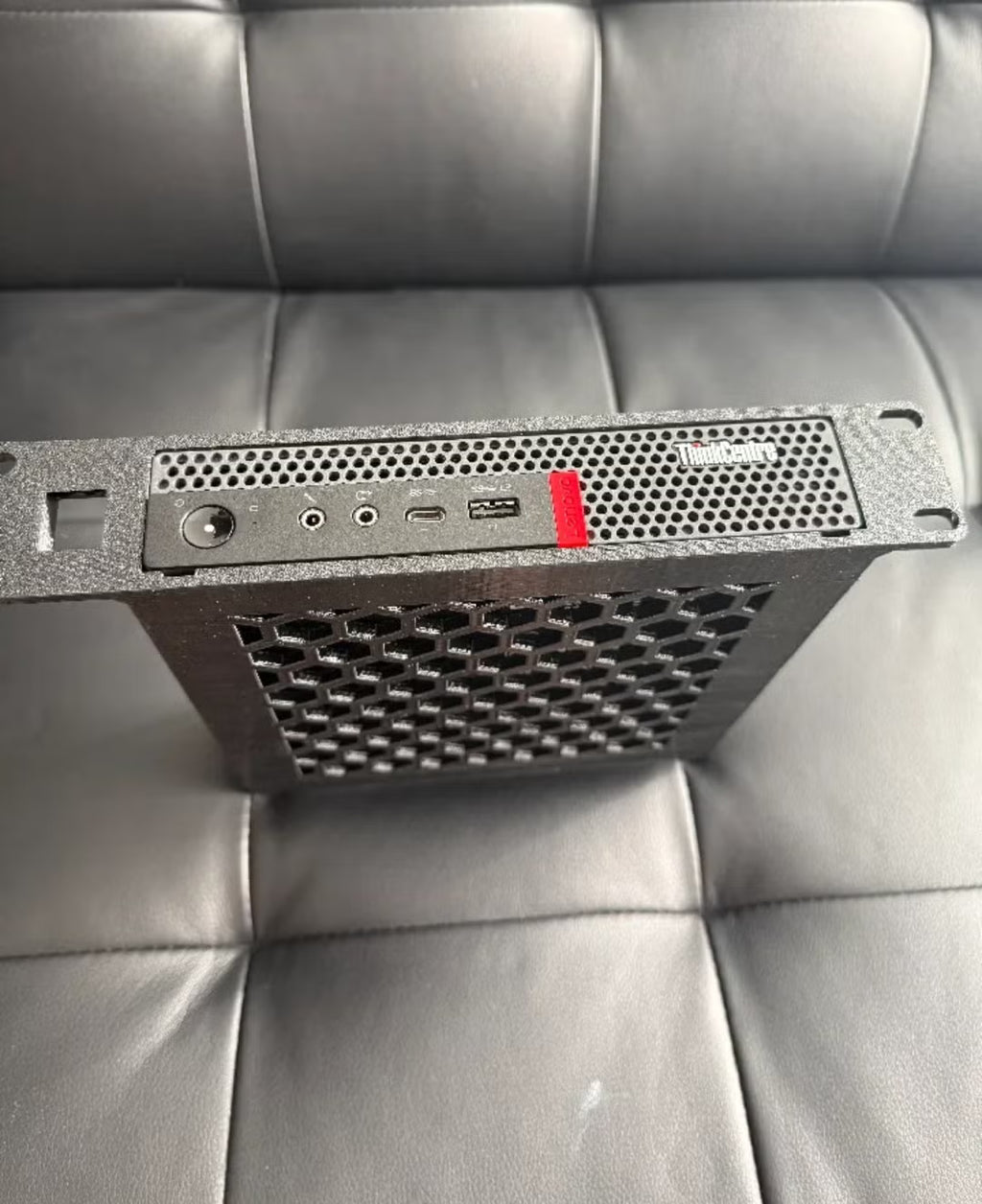 Lenovo ThinkCentre Tiny M920q 10" Rack mount