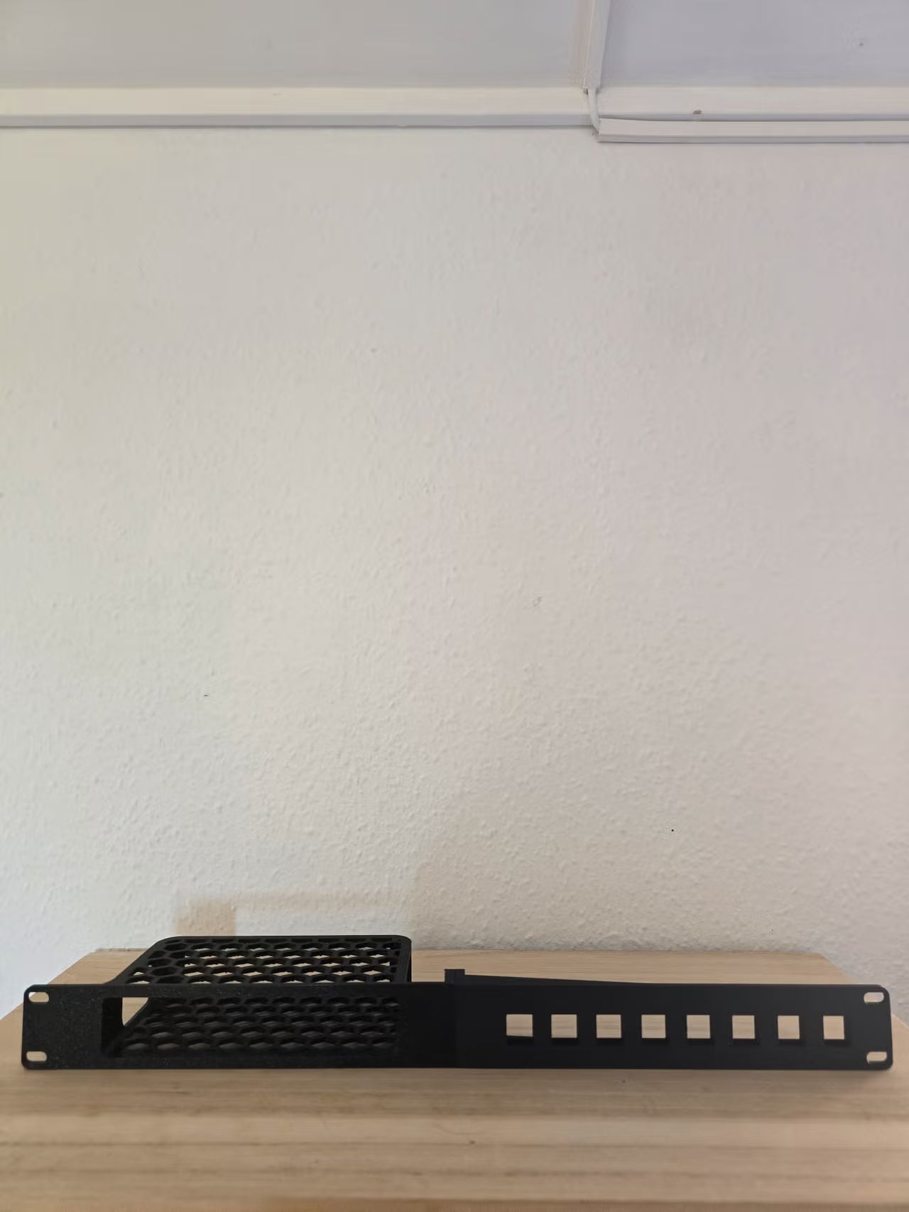 Ubiquiti Unifi USW-Lite-8 PoE 19" Rackmount