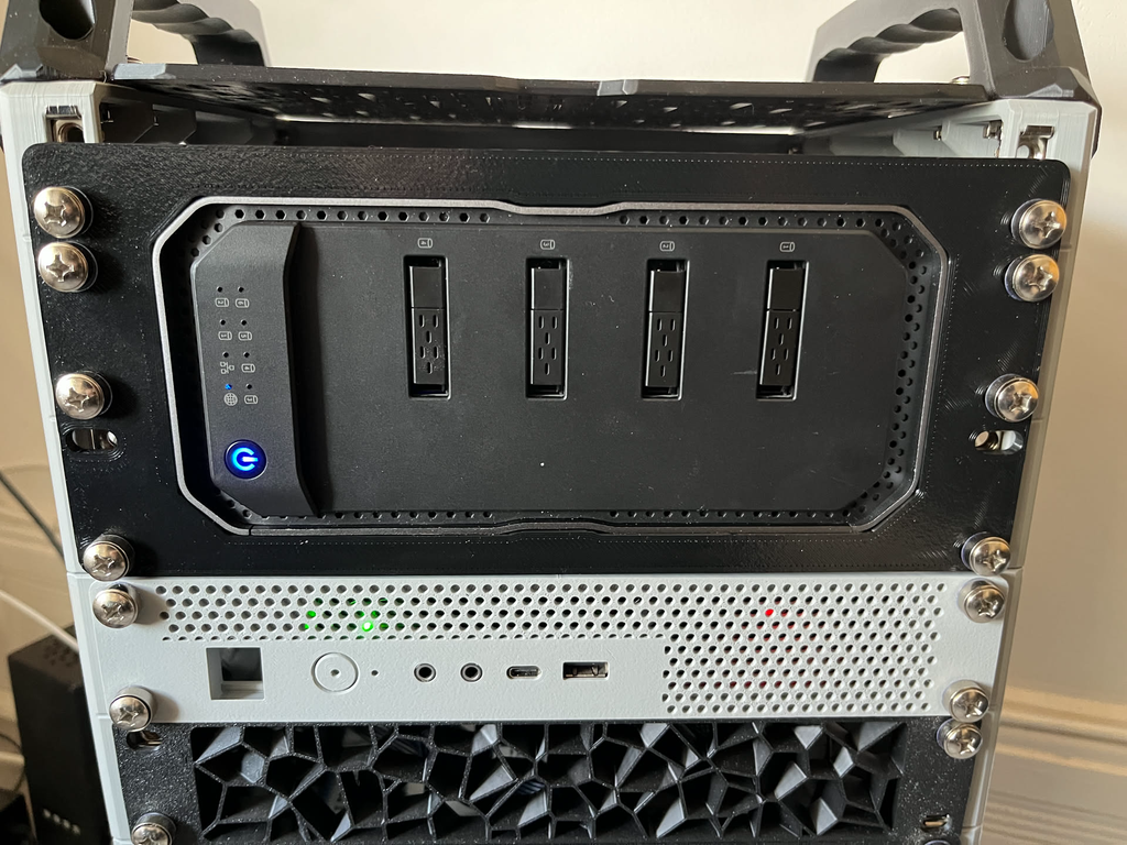ORICO-CF6 CyberData NAS 10-Inch Rackmount