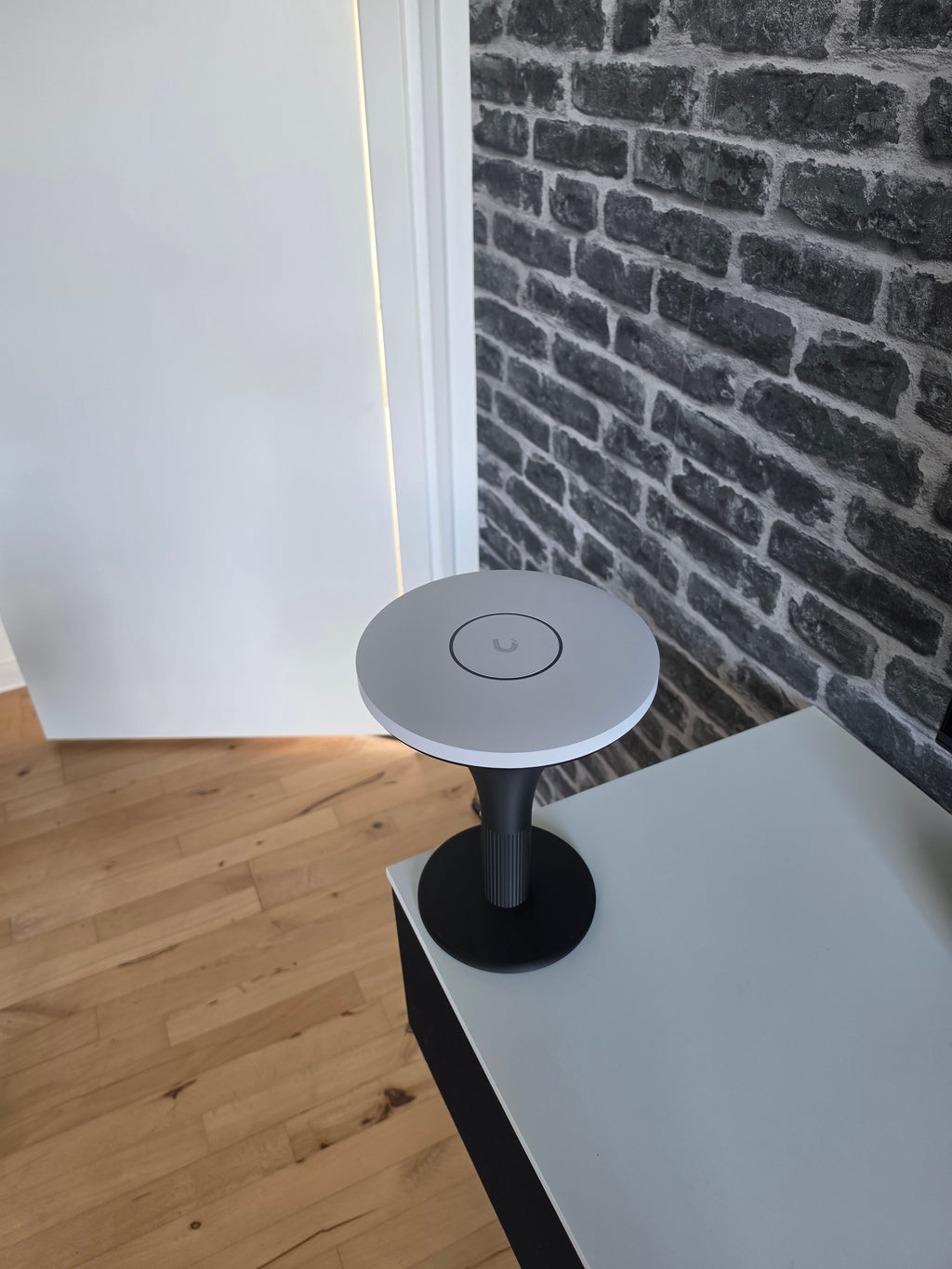 Unifi U7 Pro XG Desktop Stand