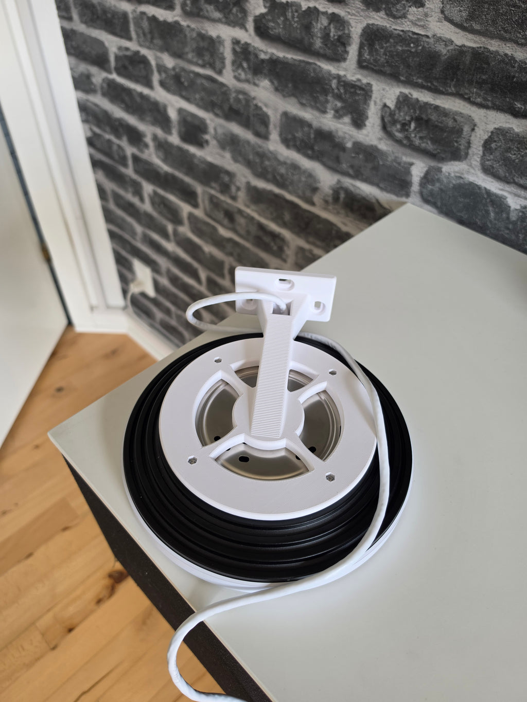 Ubiquiti Unifi U7 Pro XG wall mount