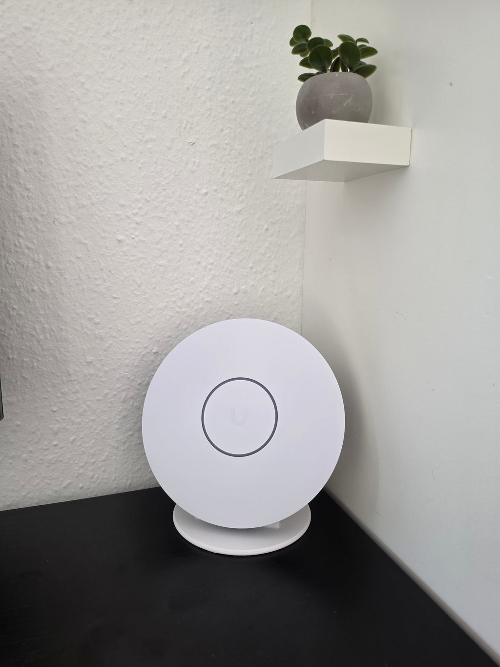 Unifi U7 Pro XG Desktop Stand
