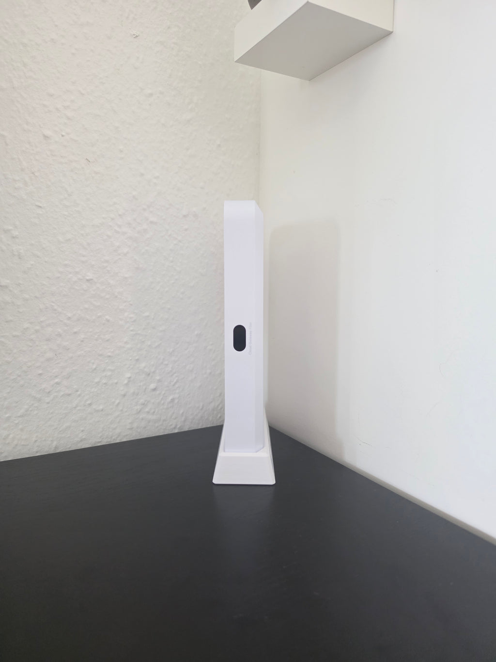 Ubiquiti UniFi Cloud Gateway Fiber Table Stand
